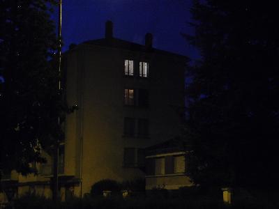 Immeuble sur les quais d'Allier (Moulins - France)